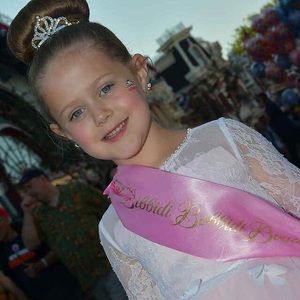 Meet your Posher, Dena